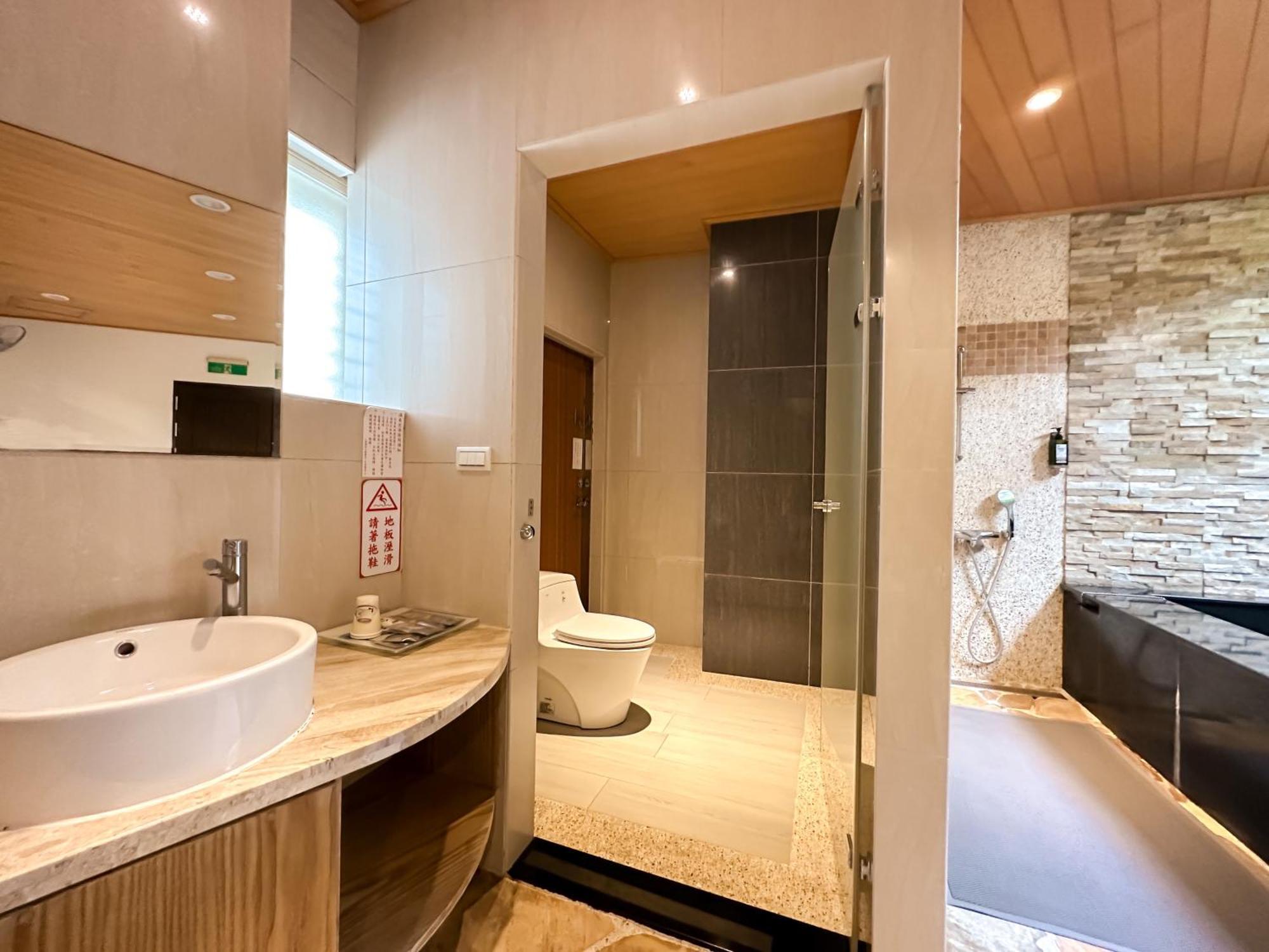 Bed and Breakfast Yage Hotspring House Jiaoxi Zewnętrze zdjęcie